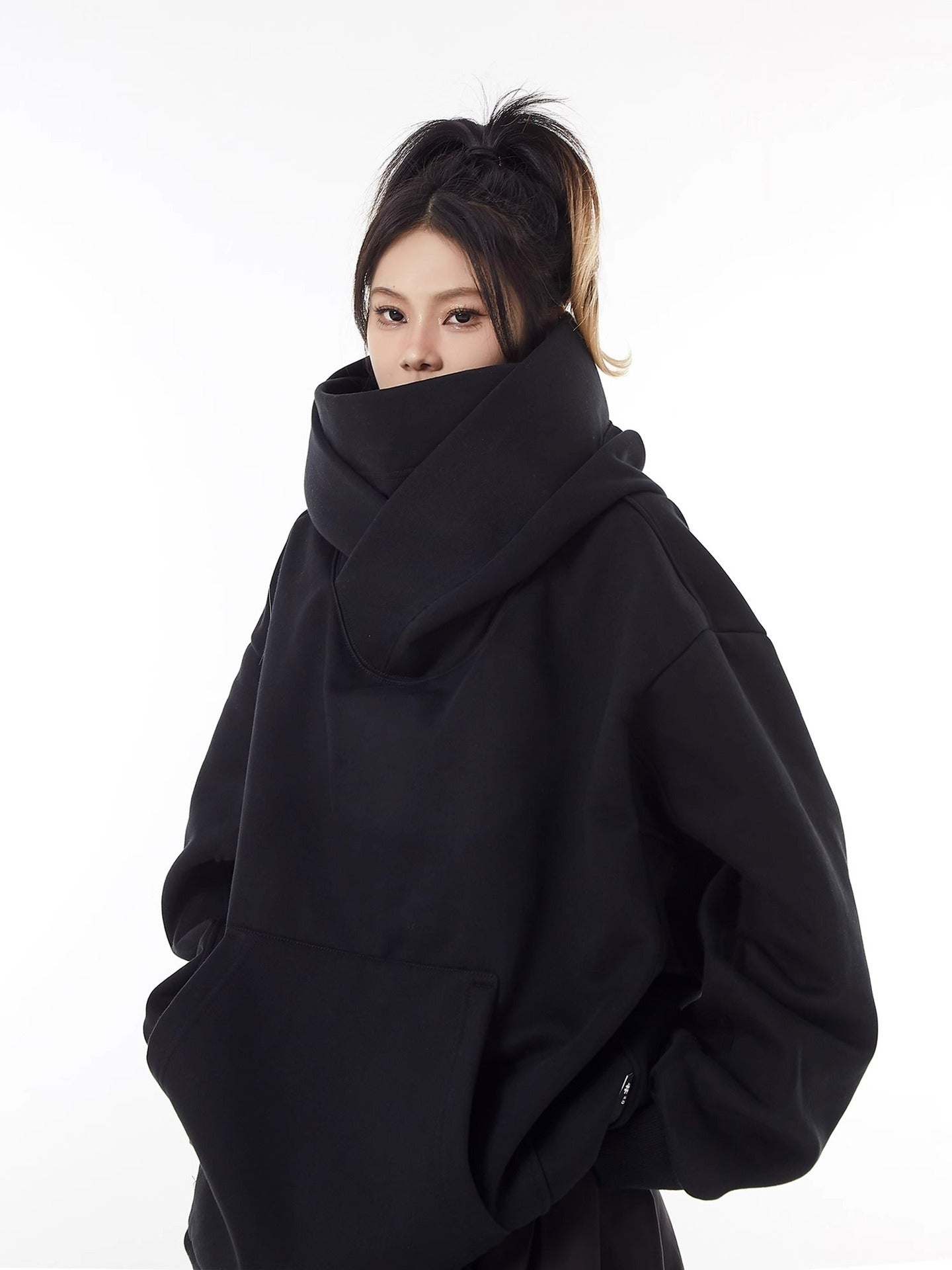 Fleece-Lined High Collar Hoodie – Warm Oversized Fit